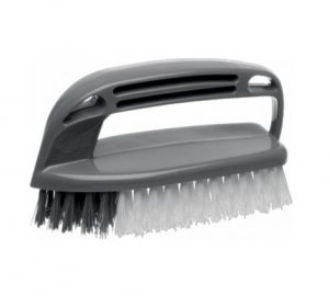 ESCOVA FERRINHO PARA ROUPA em Pinhalzinho SP