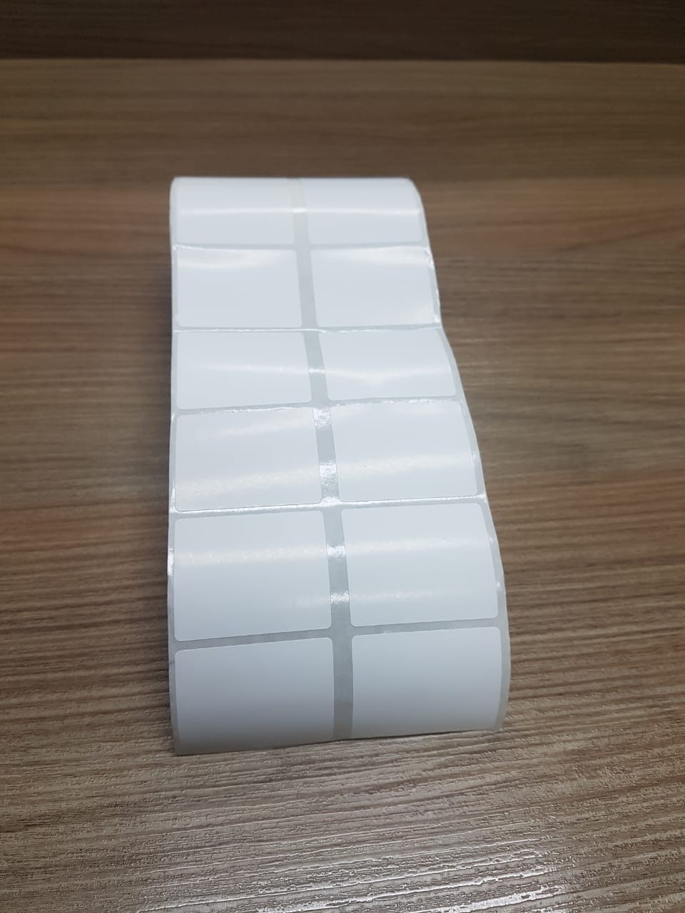 ETIQUETA B04 BR PARA TAG:ADESIVO 50X40MM COM 0500 UNID ETIQUETA B04 BR PARA TAG/ADESIVO 50X40MM COM 0500 UNID