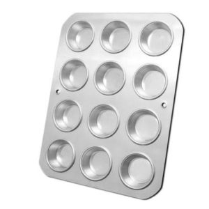 FORMA *ALUMÍNIO MUFFINS CUPCAKE PEQUENO 5,2X4,4X2,6 (PCT COM12) em Pinhalzinho SP